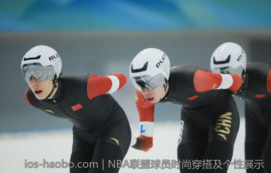 NBA联盟球员时尚穿搭及个性展示